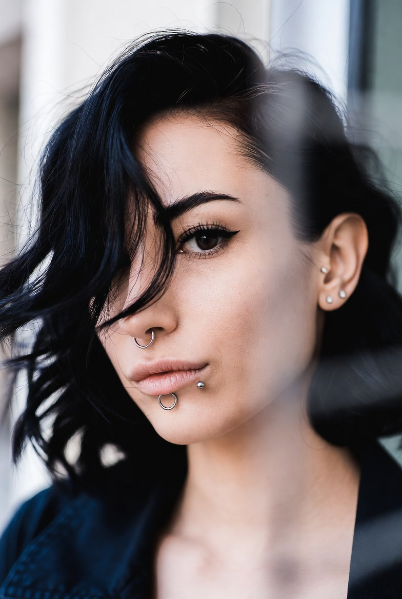 Kółko tytanowe do piercingu hurt: jak budować półkę “safe” (nos / ucho / septum)