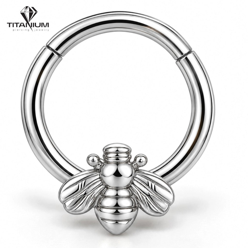 Titan-Clicker-Ring mit Bienenmotiv