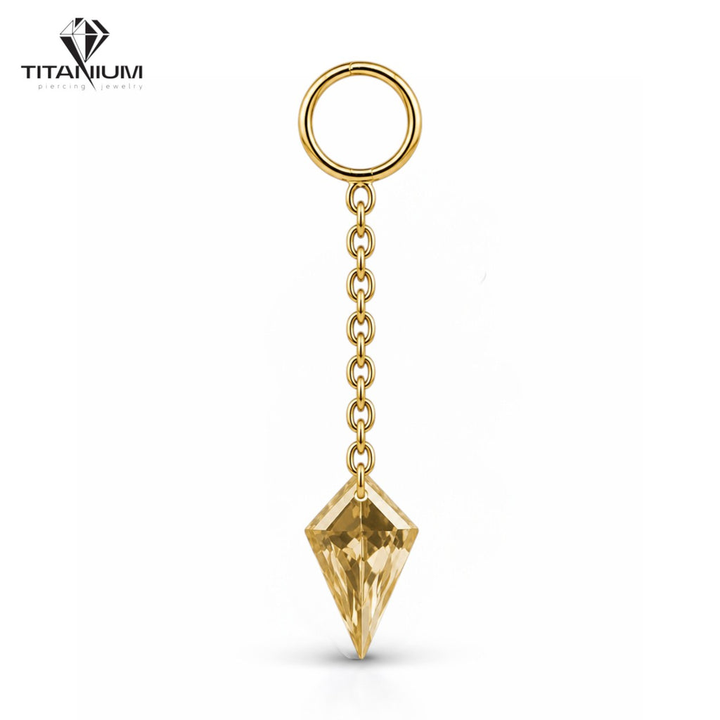 Elegancki wisiorek z łańcuszkiem i kryształem diamentowym – ujęcie 9